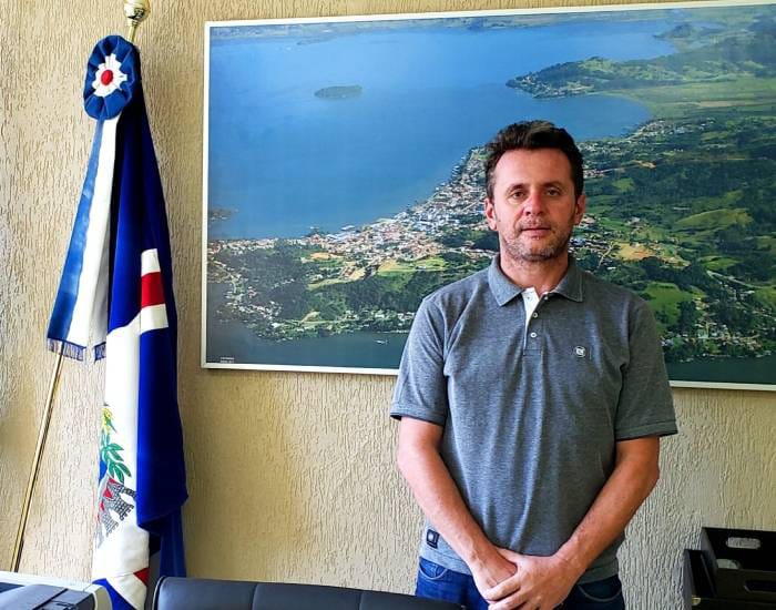 61f9873c-ca08-4441-9494-23dd832f9da5