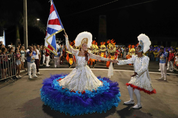 82499416-c080-463c-a0da-4530effa65f2