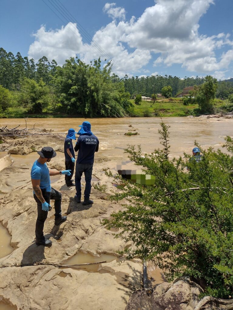 b97ab599-d6c9-4f6b-aab1-e0e760b632df