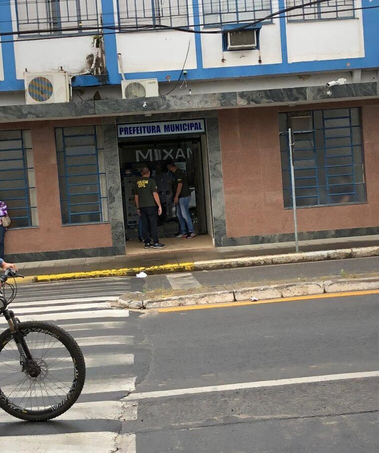 9a1786aa-fde2-4b68-b1c5-91b6b8fcd7a8