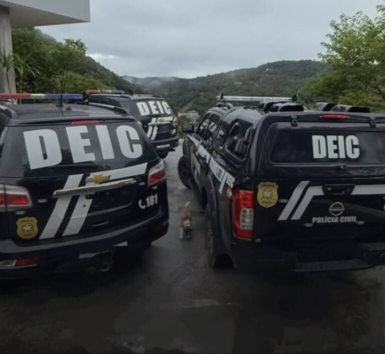 f5738ecc-f919-4e5a-a8c4-94ad73721e1f